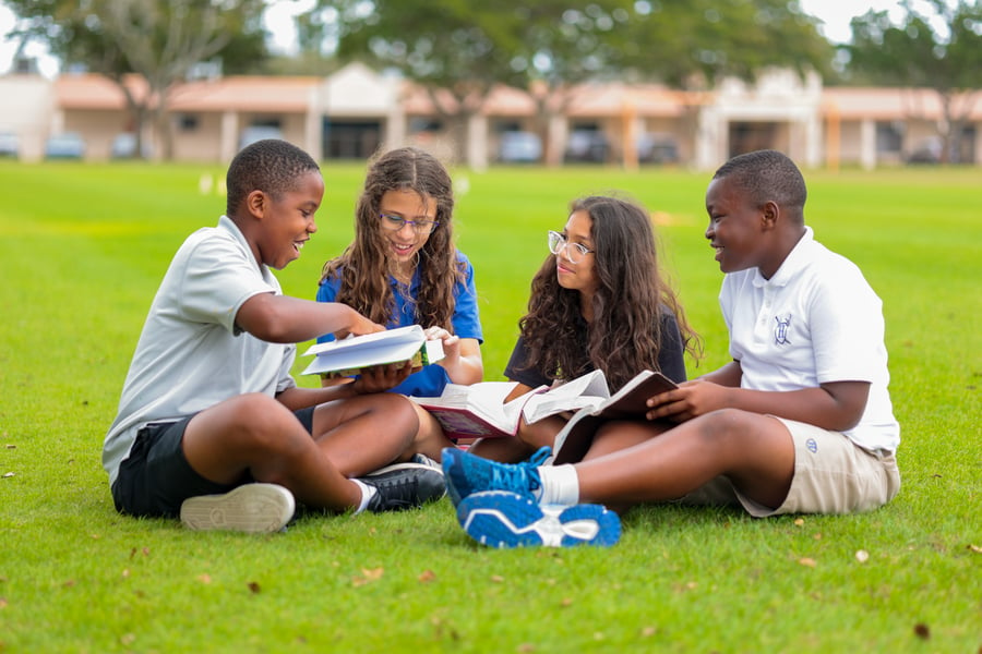 Kids Reading Pic