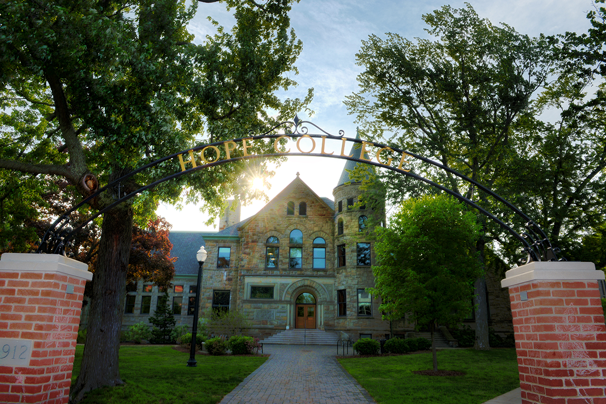 Hope College Alumnus Returns Home as New Dean of the Chapel