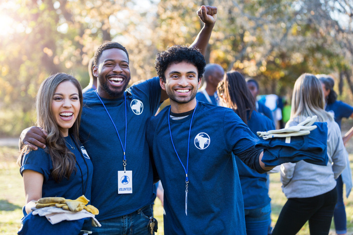 Season’s Gratitude: How to Thank Your Volunteers During the New Year